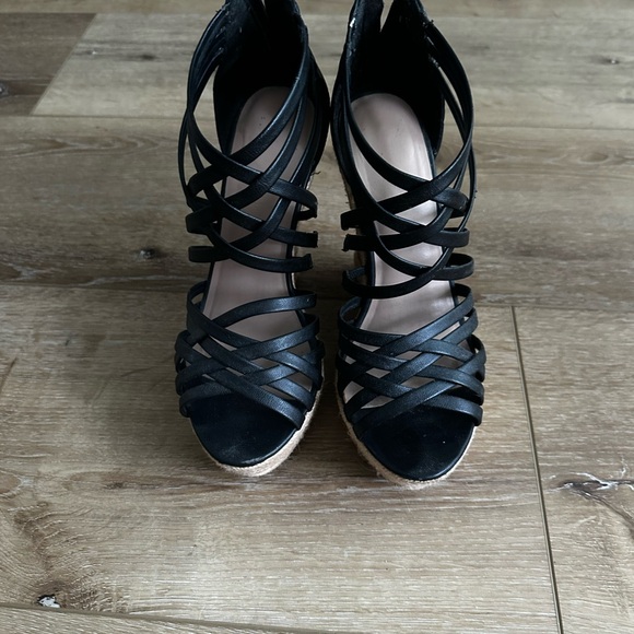 Charles David Black Strappy Wedge Sandals - Picture 2 of 8